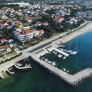 rezervirajte ovdje